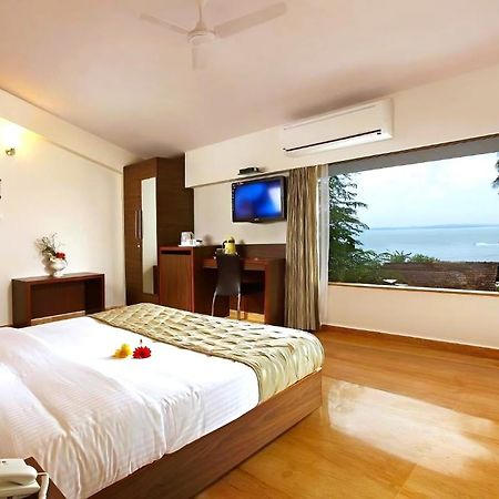 The Hawaii Comforts Panaji Exterior photo
