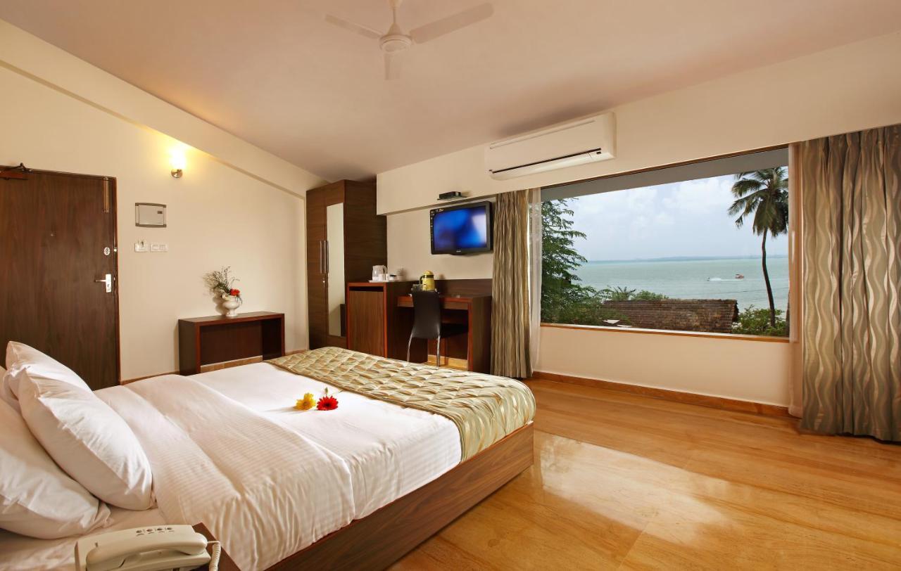 The Hawaii Comforts Panaji Exterior photo