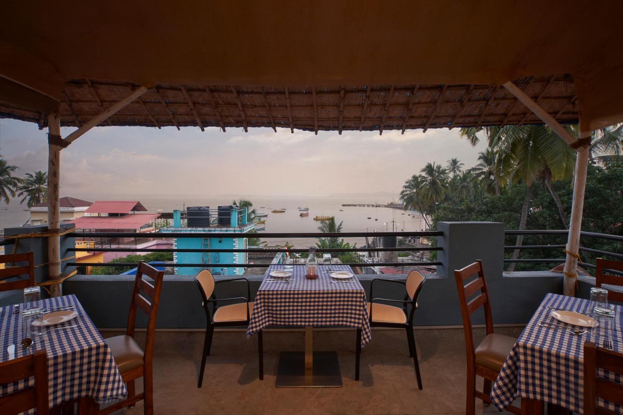 The Hawaii Comforts Panaji Exterior photo