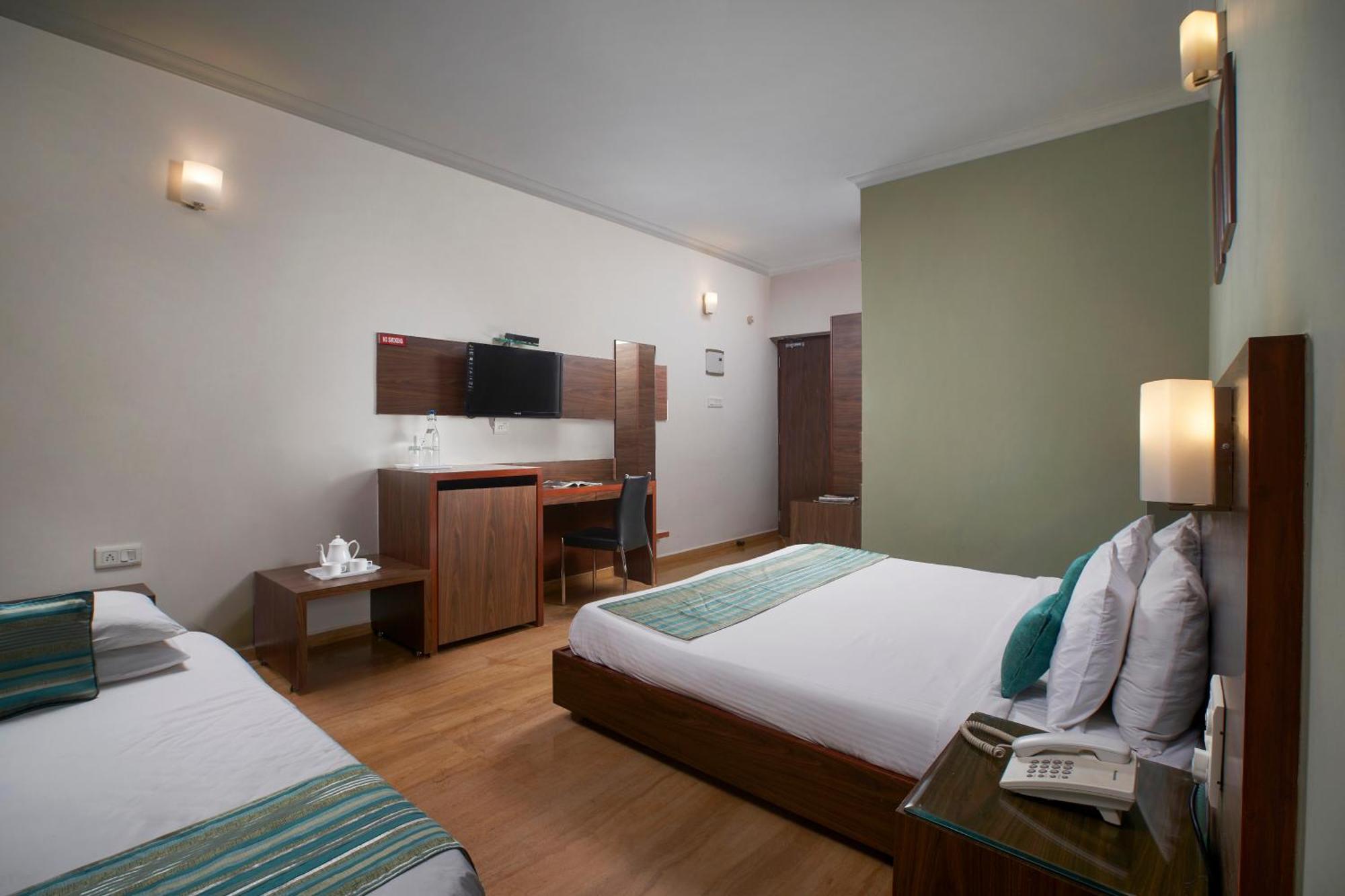 The Hawaii Comforts Panaji Exterior photo
