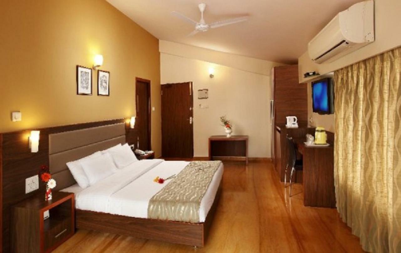 The Hawaii Comforts Panaji Exterior photo