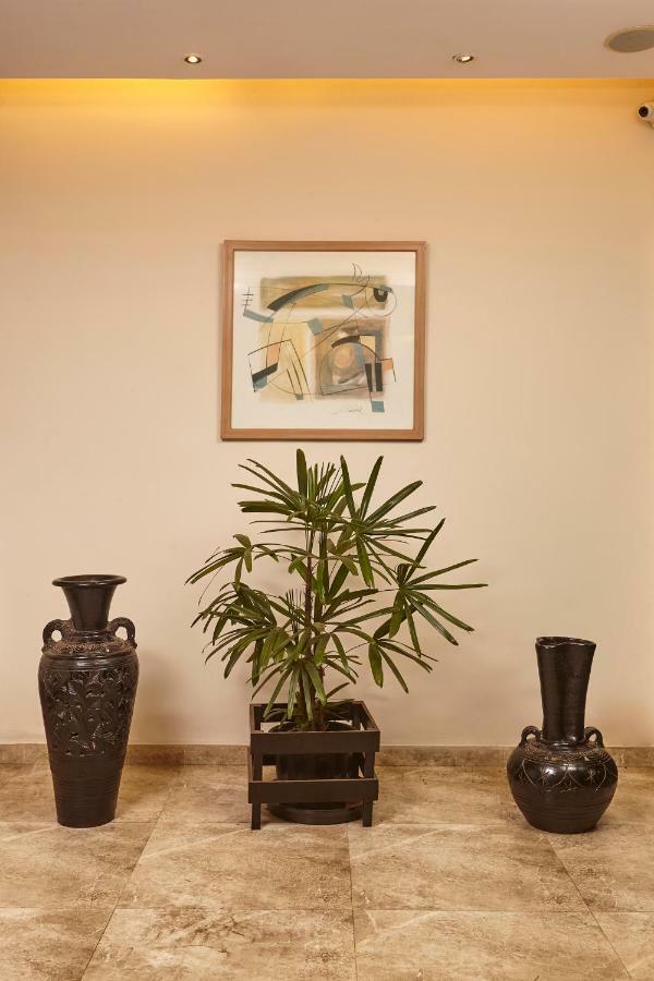 The Hawaii Comforts Panaji Exterior photo